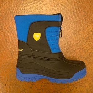Boys snow boots